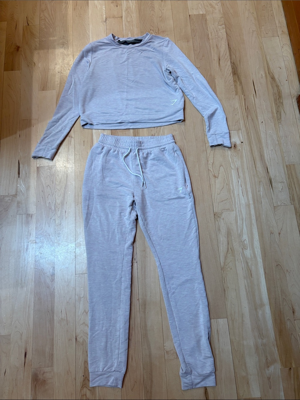 Gymshark set Sz small light pink